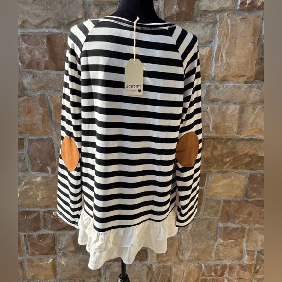 New Jodiful Black & White Stripe Long Sleeve Top with Tiered Ruffle Hem Size L - Picture 2 of 7